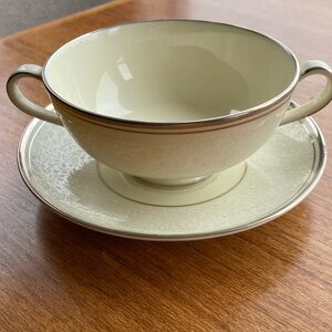 Minton Bridal Veil Cream Soup Bowls with Saucers